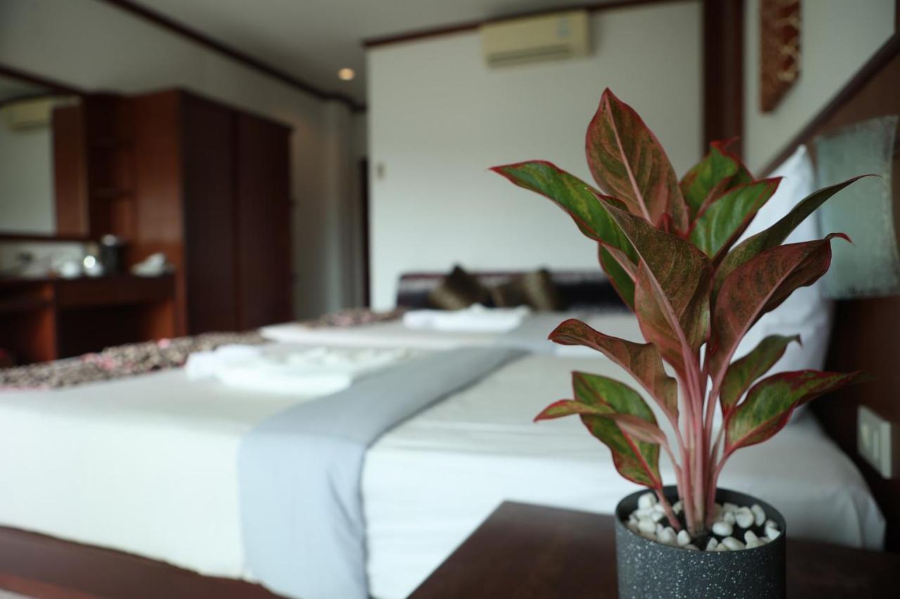 New Forest Patong Exterior foto